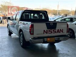 نيسان نافارا